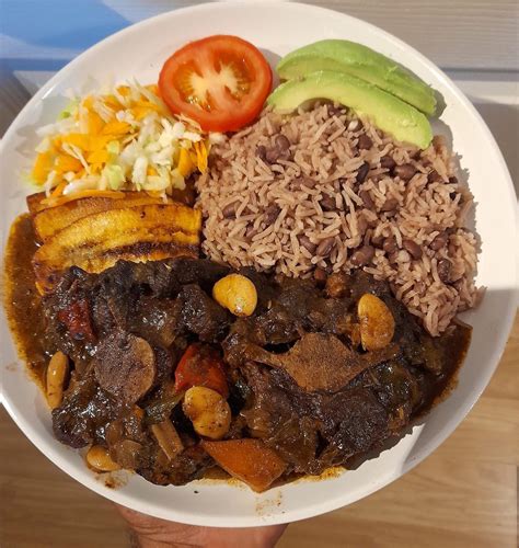 Oxtail Rice And Peas Plantain And Avocado Rcaribbeanfood