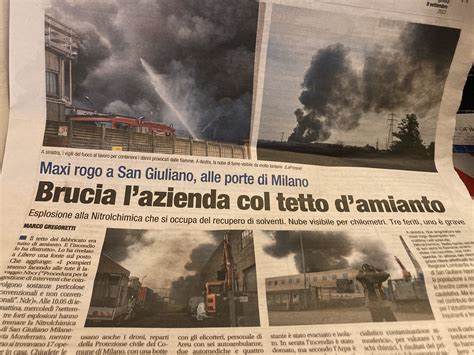 E Nube Tossica Sia I Testi Dei Due Articoli Sull Incendio Che Ha