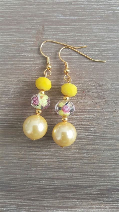 Pin By Giovanna Fuccio On Bigiotteria Diy Earrings Dangle Beaded