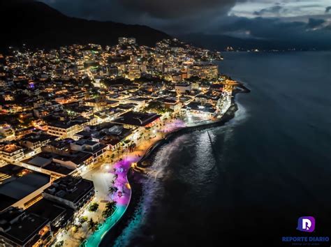 Espectacular El Malec N De Puerto Vallarta Al Caer La Noche Reporte