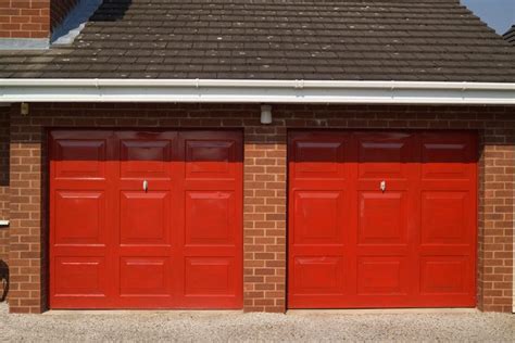 8 Best Garage Door Colors and How To Choose One | Family Handyman