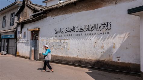 Chinas Crackdown On Mosque Domes Is Drawing Rare Resistance The New