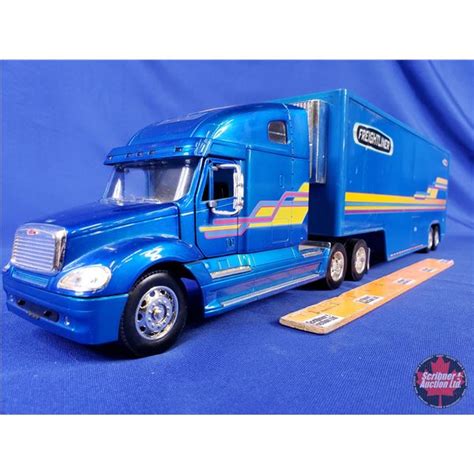 Freightliner Truck & Trailer (Scale 1:32) (SEE PICS!)