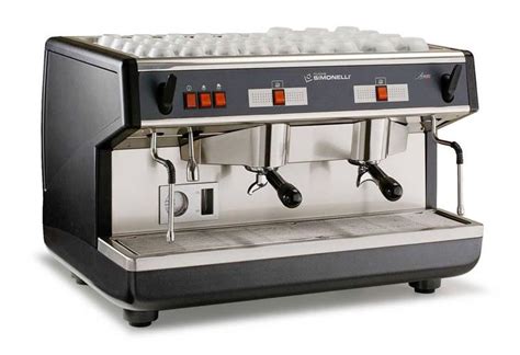 Двухгруппная кофемашина Nuova Simonelli Appia 2 GR S