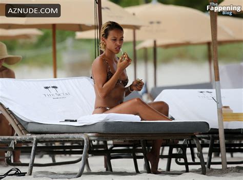 Karrueche Tran Sexy Spotted Showing Off Her Sizzling Bikini Body At Miami Beach Aznude