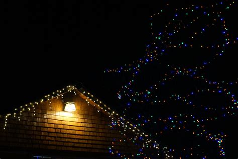 How to Make a Christmas Light Show in Your Yard