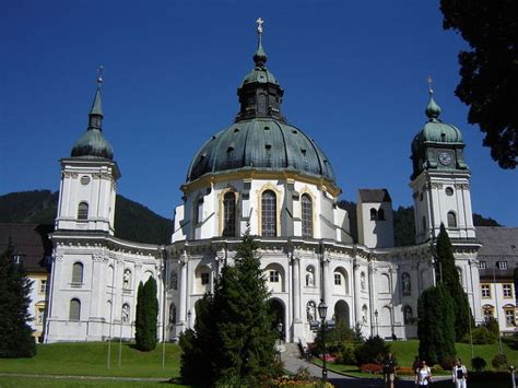 Abbazia Di Ettal Baviera Un Visone Alpinaettal Abbey Bavaria An