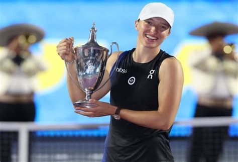 EN CANCÚN La polaca Iga Swiatek logra el campeonato en la WTA Finals