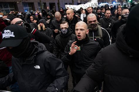 Brutaler Neonazi Angriff Auf SPD Politiker In Berlin