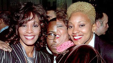 Whitney Houston & Robyn Crawford: Their Romance Chronicled In Memoir ...