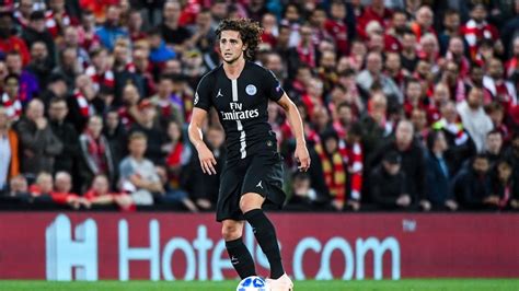 Mercato Psg Adrien Rabiot Afficherait Une Volonté Forte En Interne