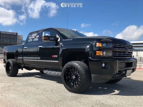 2018 Chevrolet Silverado 2500 HD With 22x12 44 Hostile Fury And 33 12