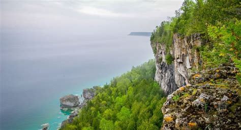 Hiking in Bruce Peninsula National Park, Ontario - Hike Bike Travel