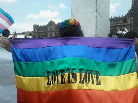 Marcha Del Orgullo Gay Y Entonces La Dignidad Y El Respeto Tomaron La Ciudad Libre En El Sur
