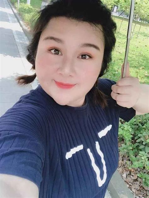 Hậu giảm kg hot girl trăm cân Thủy Tiên xinh đẹp ngỡ ngàng