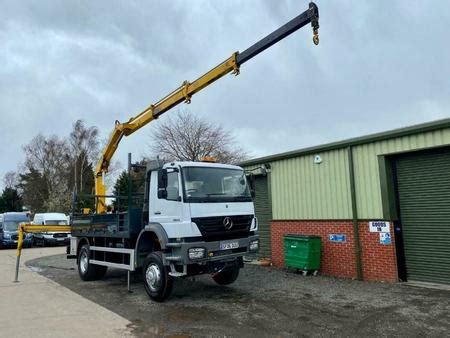 MERCEDES UNIMOG Rare Mercedes Benz Axor 1823 Dropside 4x4 Hiab Crane