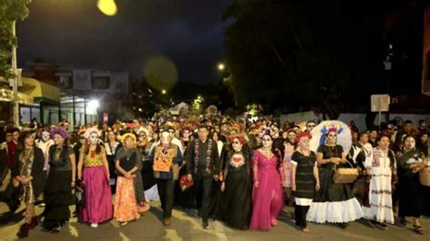 Oaxaca Celebra La Segunda Magna Comparsa En D A De Muertos