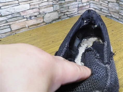 Пластиковый задник в кроссовках | Пикабу