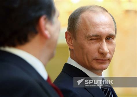 Vladimir Putin meets with José Manuel Barroso Sputnik Mediabank