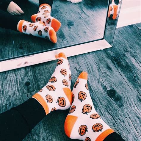 Pinterest Carolinefaith417★ Halloween Socks Fall Halloween Pumpkin