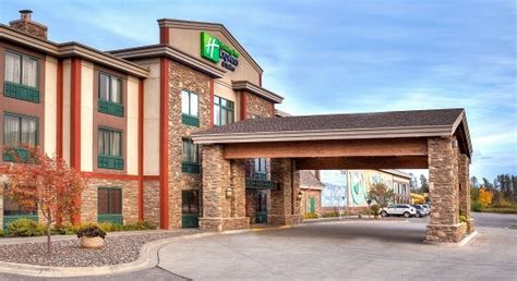 Holiday Inn Express - Visit Brainerd