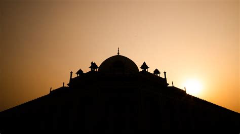 Silhouette of Truck during Sunset · Free Stock Photo