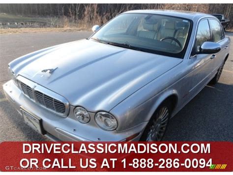 Platinum Silver Metallic Jaguar Xj Vanden Plas Photo