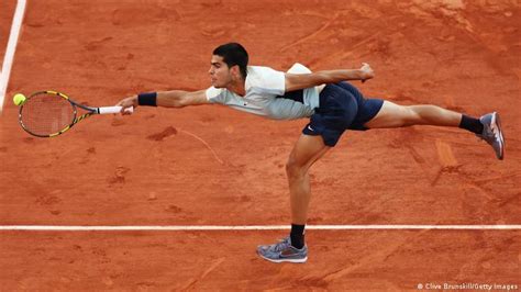 Carlos Alcaraz Out Of French Open But With Bright Future Dw 06012022