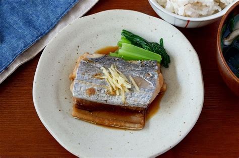 ふっくら食感がたまらない太刀魚の煮付けの作り方 macaroni