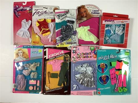 Lot Lot Of 16 Packaged Fashion Doll Clothes Including Petra Flair