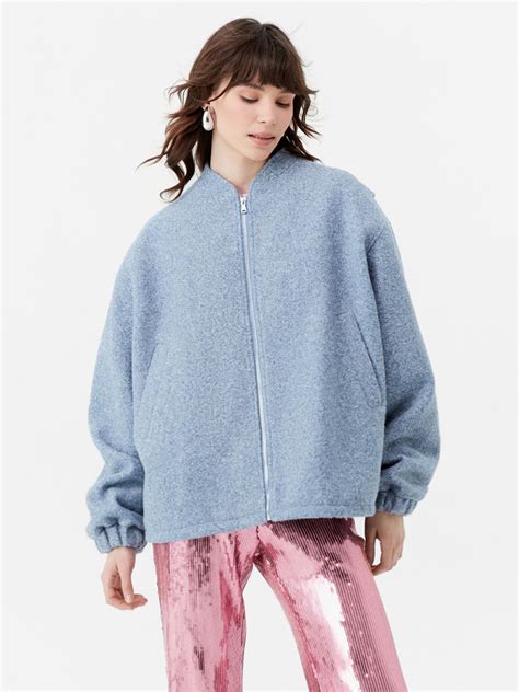 Бомбер: что это и с чем носить, образы с фото | РБК Стиль