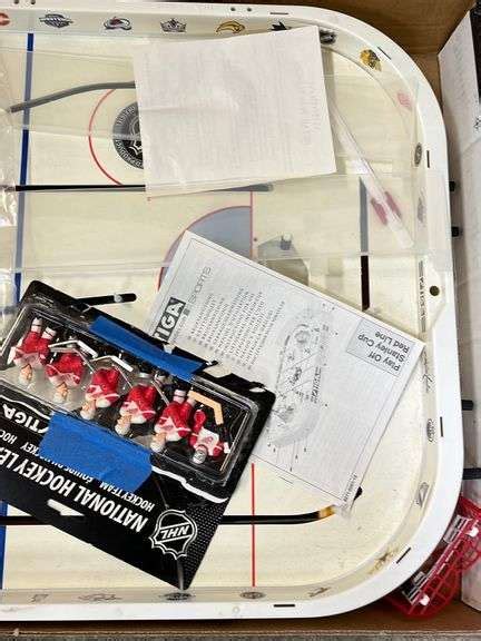 Stiga NHL Stanley Cup hockey table hockey game, teams Detroit and ...