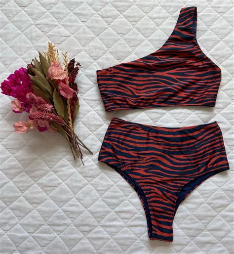 Biqu Ni Hot Pant Ombro S Moda Praia Feminina Bossa Nossa Usado Enjoei