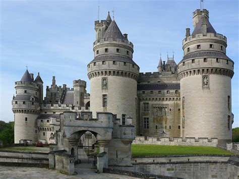 Merlins Camelot Ch Teau De Pierrefonds Kuriositas