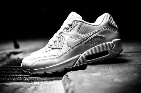 Nike Air Max 90 Essential White | Cult Edge