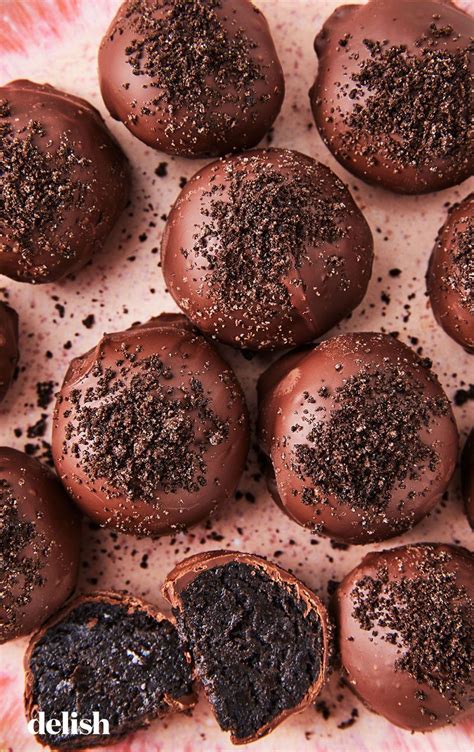 No Bake Oreo Cookie Balls Are So Much Easier To Make Than Cookies Recipe Desserts Oreo