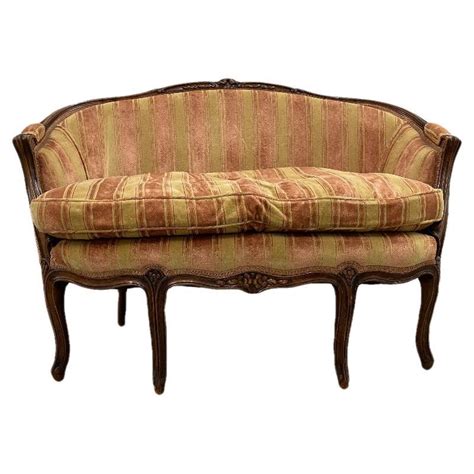 Small French Settee At 1stdibs