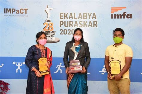 Hockey Star Namita Toppo Honoured With Ekalavya Puraskar Newstrack