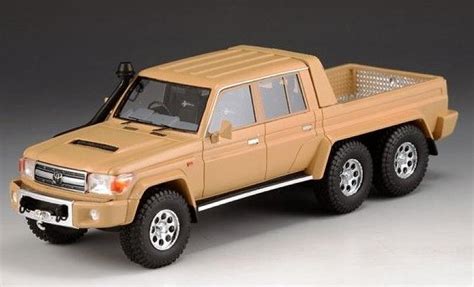 GLM MODELS GLM300702 Toyota Land Cruiser LC79 6x6 1 43