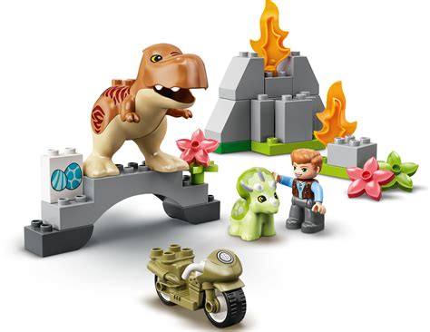 Buy Lego Duplo T Rex Triceratops Dinosaur Breakout At Mighty Ape