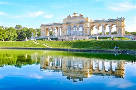 15 fascinating Schonbrunn Palace facts you probably didn't know ...