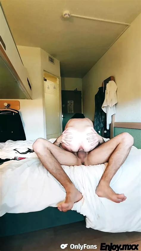 Une Milf Arabe Se Fait Sodomiser Lh Tel Xhamster