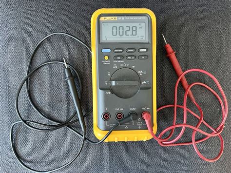 Fluke Iii True Rms Multimeter With Leads Ebay