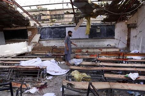 Al Menos Muertos En Un Ataque En El Interior De Un Centro Educativo