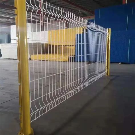 Pvc Coated Green D V Triangle Bending Curved Welded Wire Mesh Triangle