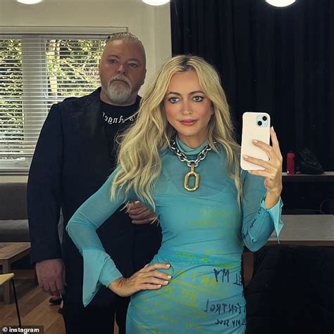 Jackie O Henderson Shows Off Her Trim Figure As She Poses With Kyle