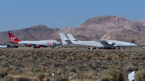 Boeing 747 Cosmic Girl agora é o The Spirit of Mojave da Stratolaunch