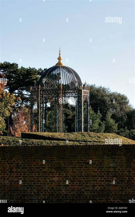 Cast Iron Rotunda Behind Kew Palace At Kew Gardens London Stock Photo