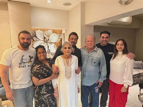salman khan poses  family  sohail khans latest post check