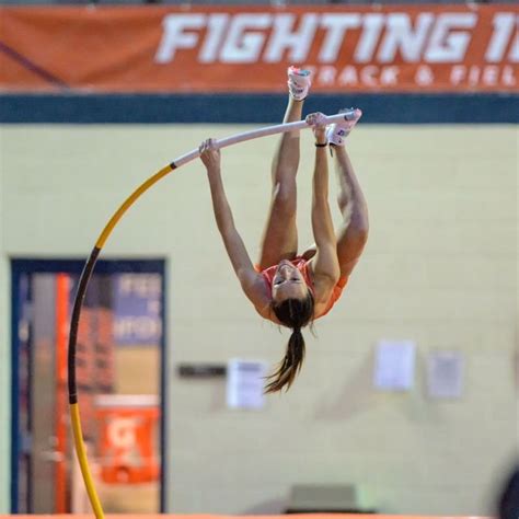 Tori Thomas Pole Vault Illinois Fighting Illini Nil Profile Opendorse